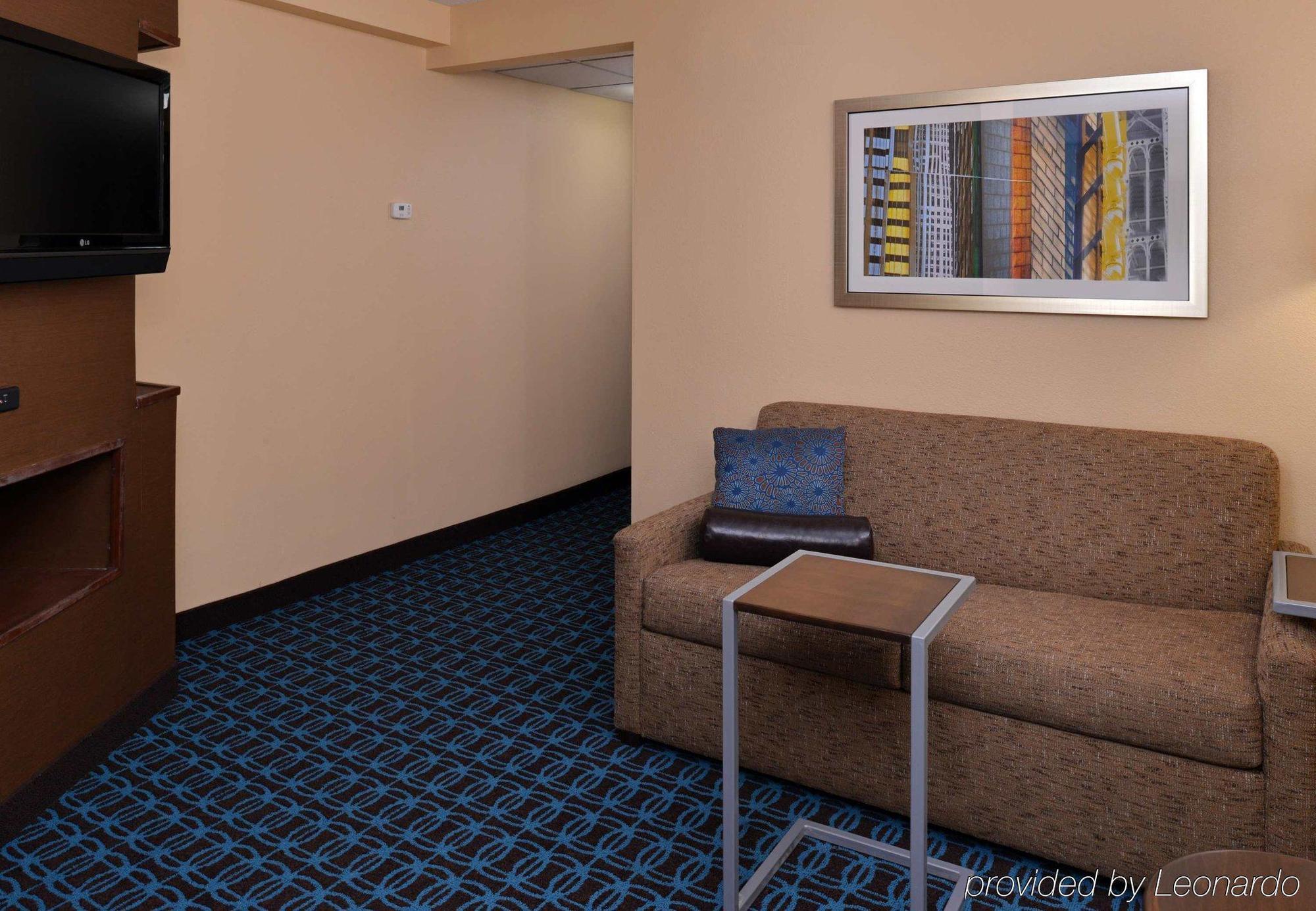 Fairfield Inn And Suites By Marriott Dayton Troy Exterior photo